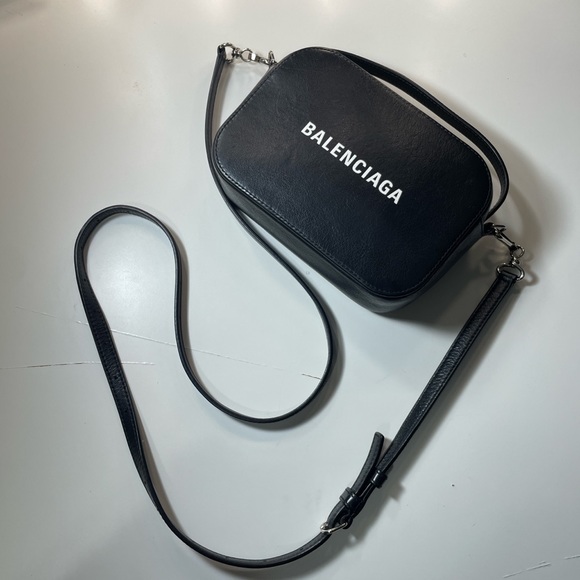 BALENCIAGA EVERYDAY XS CAMERA BAG - Picture 5 of 7